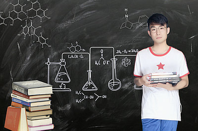 在職研究生考試時間都一樣嗎？